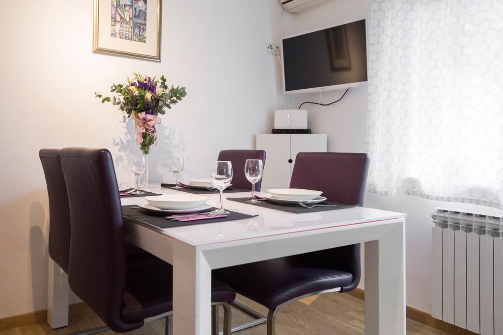 Apartment Max Zagreb Exteriör bild
